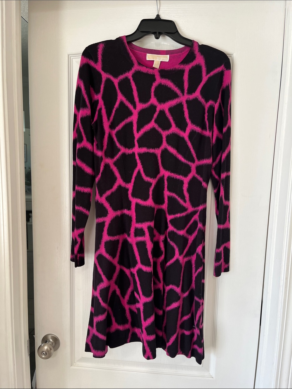 Michael Kors Long Sleeve Abstract Dress in Black & Pink, M